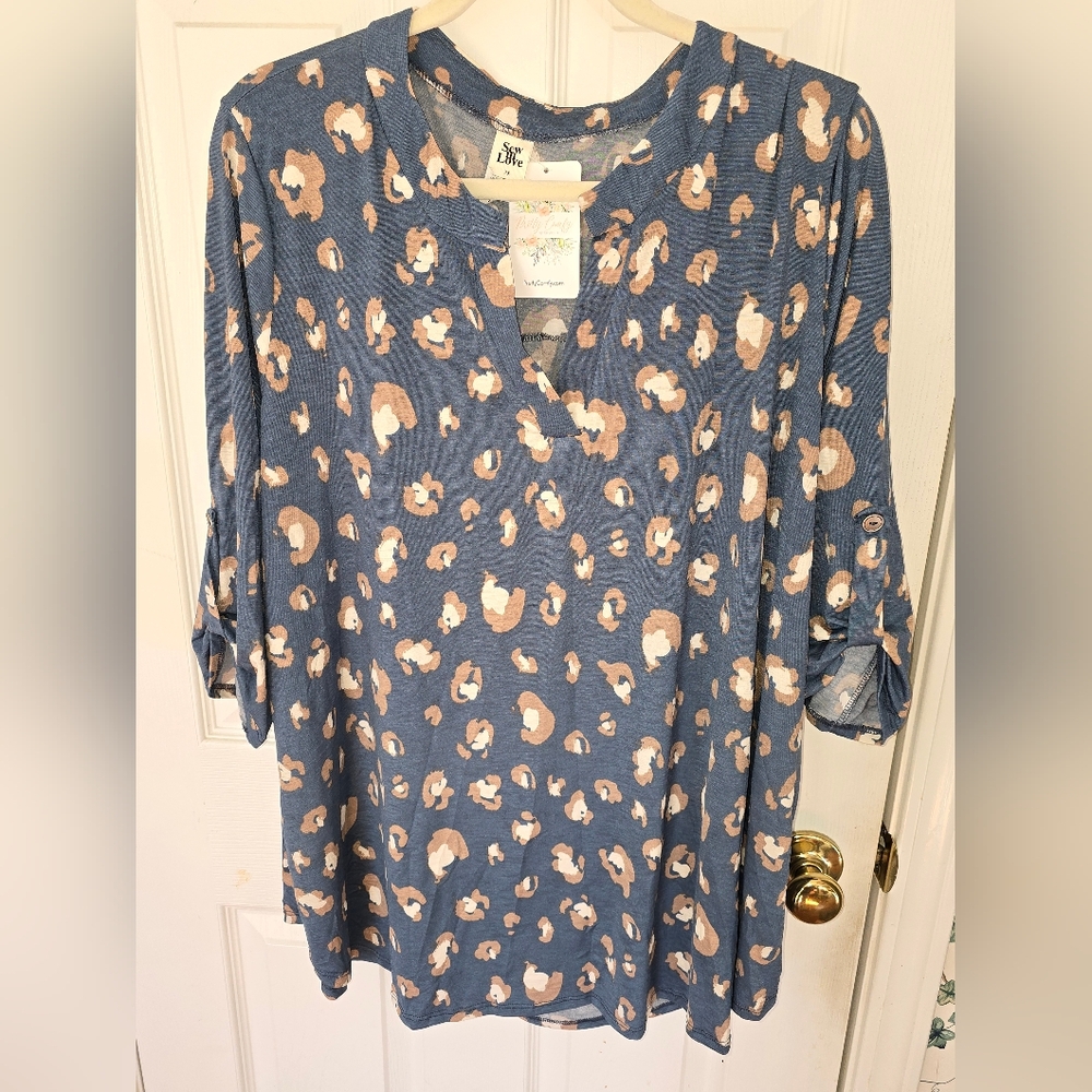NWT- Gabby Top